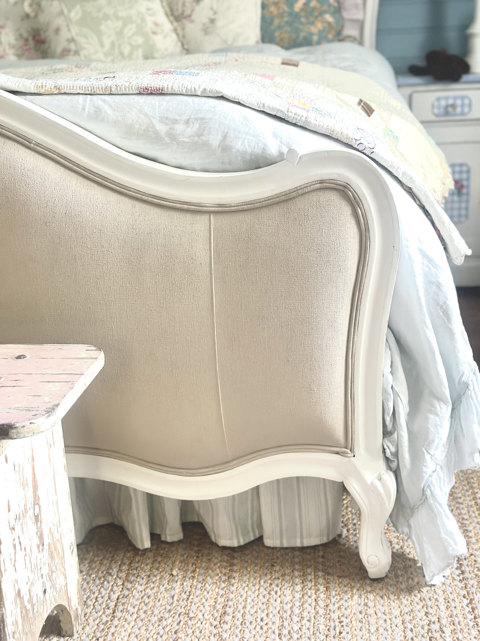 How to Paint Upholstery Fabric Using a Chalk Paint Type Product